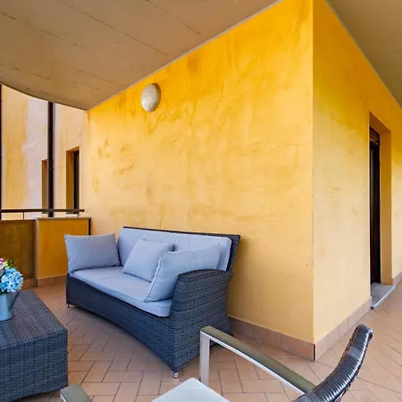 Sandra Trilo - Myho Casa Vasto